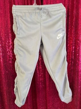 Nike Kids Light Gray Jogger Sweatpants with Logo